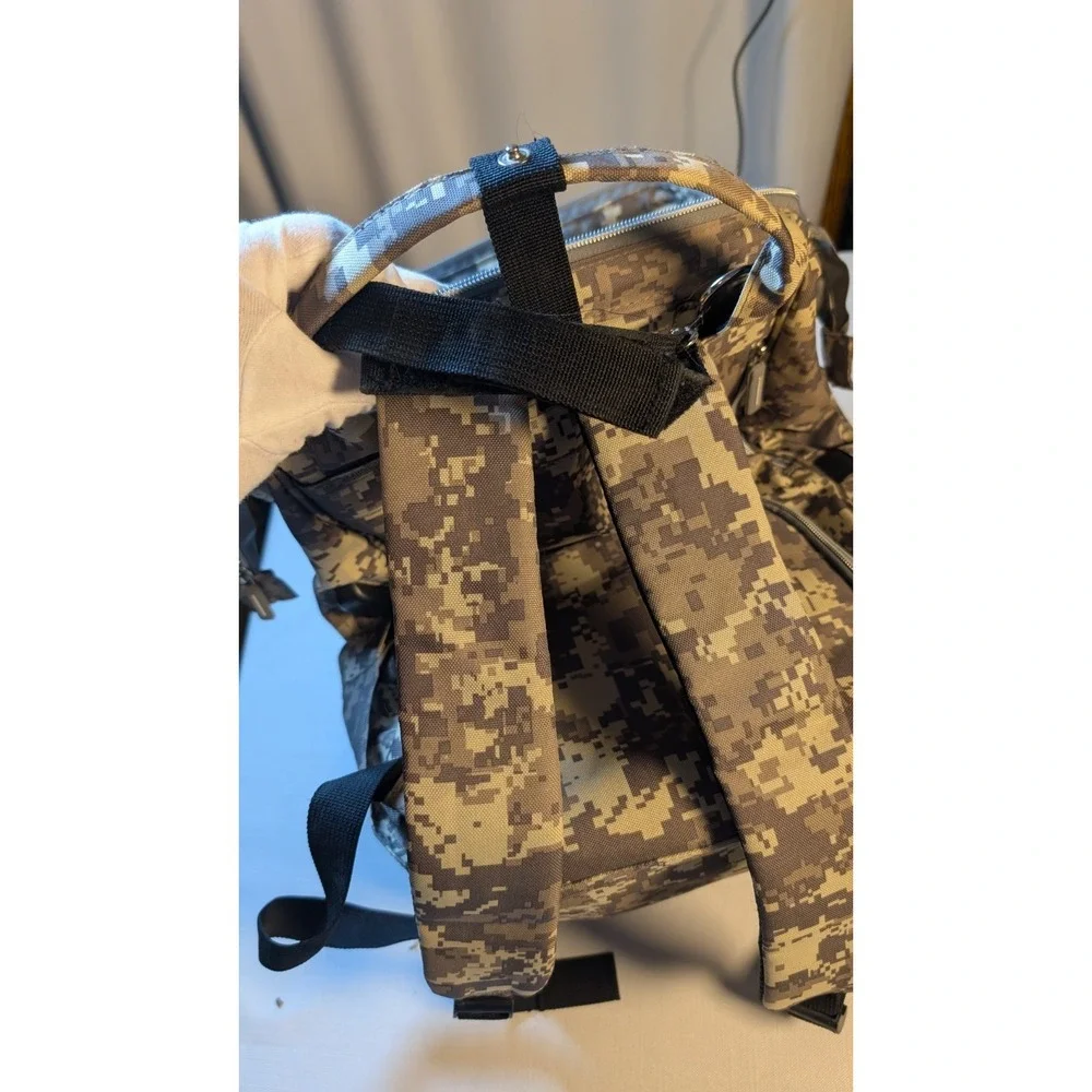 Diaper Bag Backpack for Dad and Mom with USB Charging Port Stroller Straps NEW